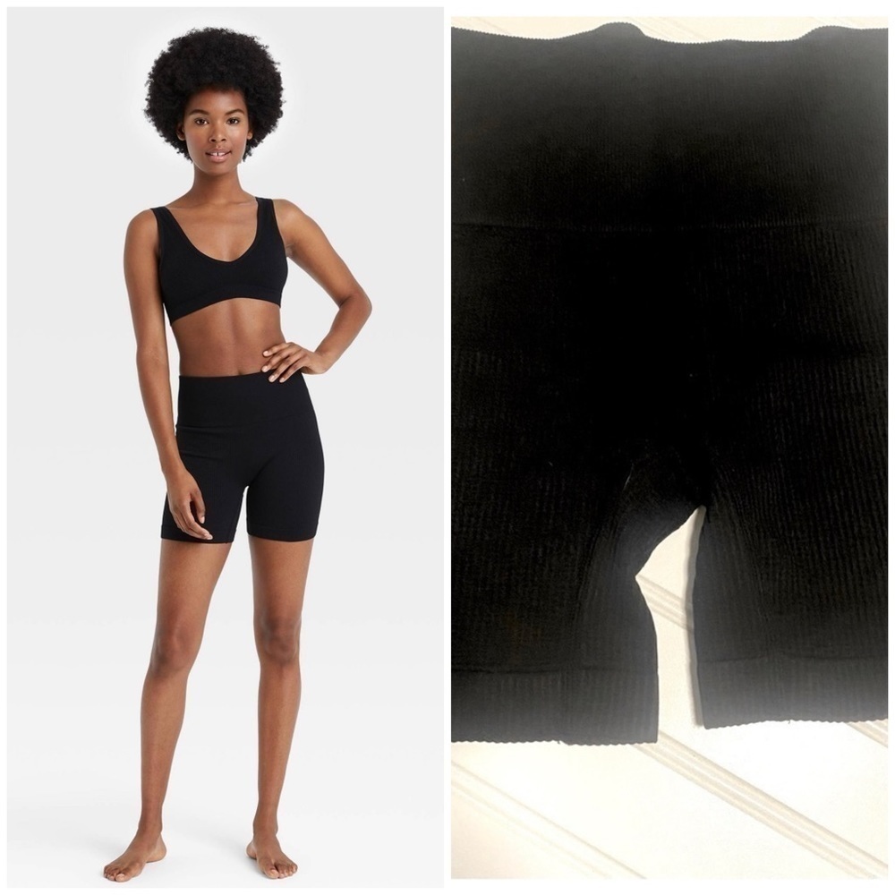 Colsie Women’s Seamless Ribbed Shorts